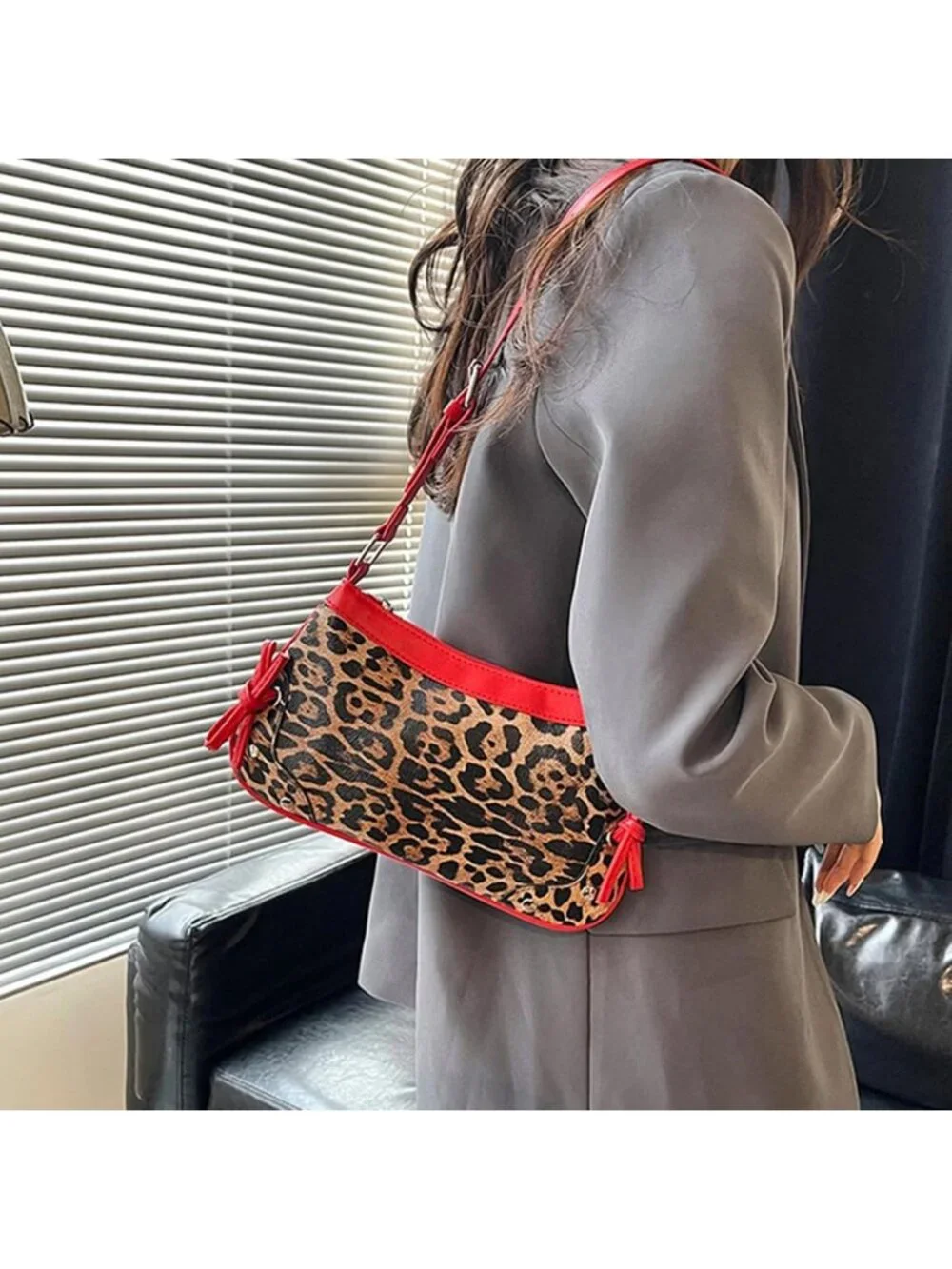 Cute Y2K Mini Retro Hobo Shoulder Bag for Women | Stylish Clutch & Handbag